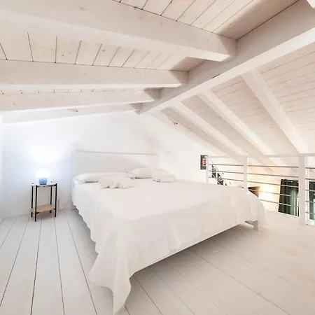 Villa Terraced Stella With Sea View, Parking, Wi-fi, And Ac 2 San Pasquale