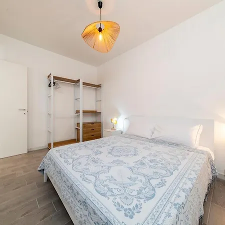 ヴィラ Terraced With Sea View, Parking, Wi-fi, And Ac 2