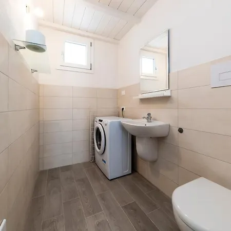 Terraced With Sea View, Parking, Wi-fi, And Ac 2